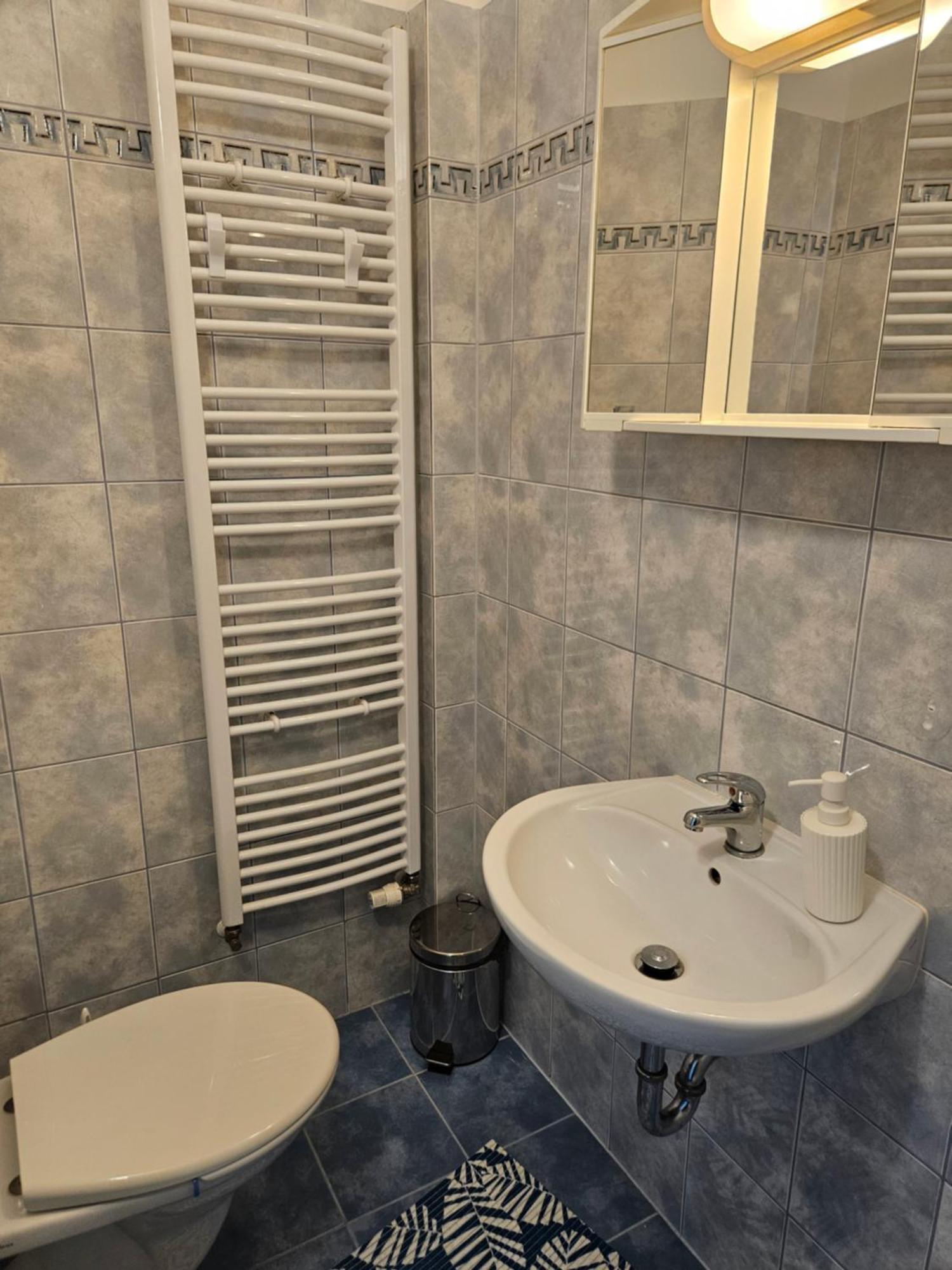 Guest House Pod Lesem Merklin 외부 사진